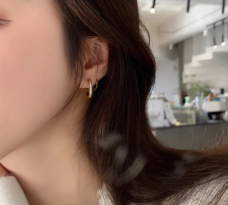 Diva Twina Hoops 18K Gold Anti-Tarnish Fake Double Piercing Earrings